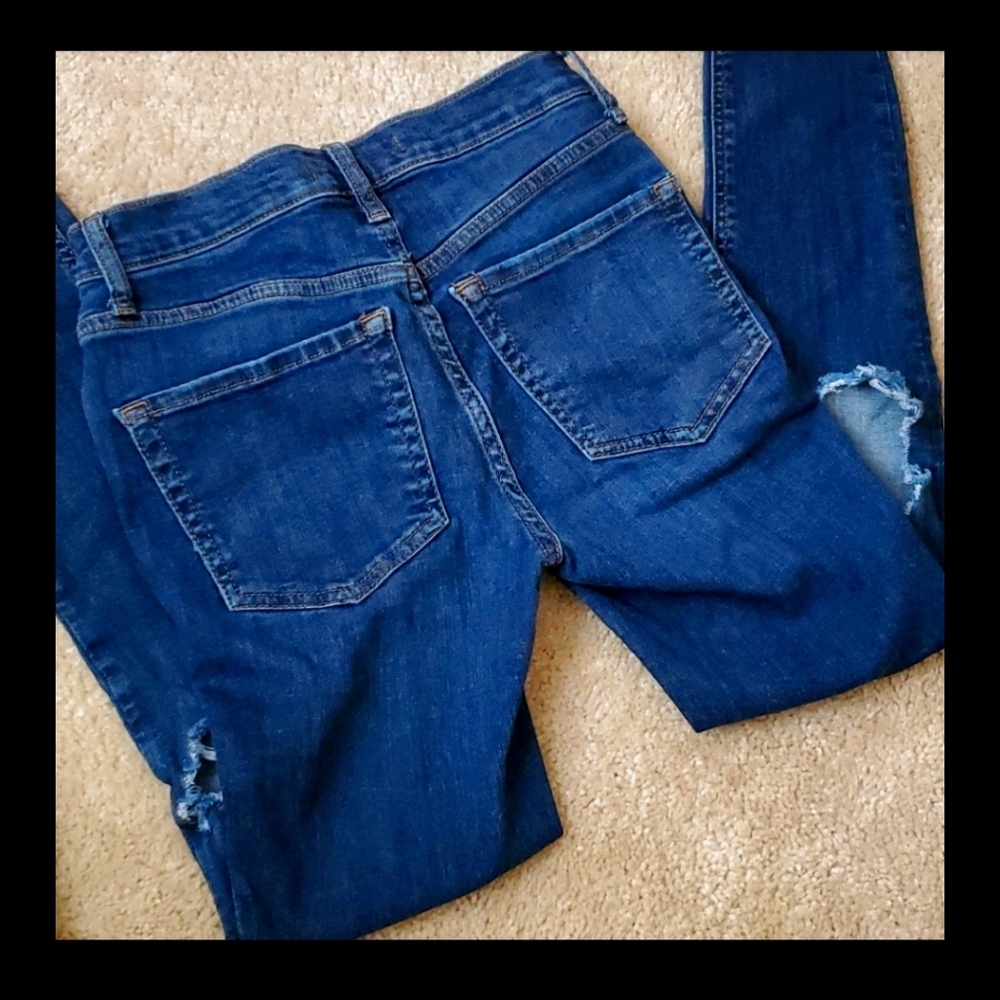EUC Free People busted knee skinny jeans - Picture 9 of 10